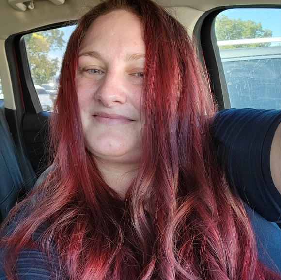 Meet your Posher, Tiffany - Picture 1 of 1